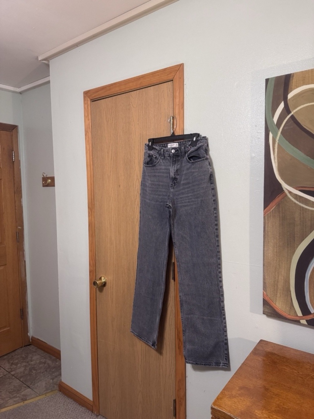 Abercrombie & Fitch "The 90s Relaxed Jean" Size 6/28L Gray High Rise Jeans - EUC